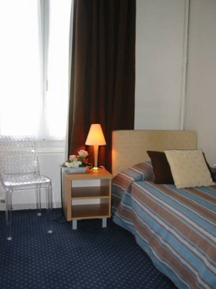 Hôtel VAL FLORES LOGIS Biarritz Exterior foto